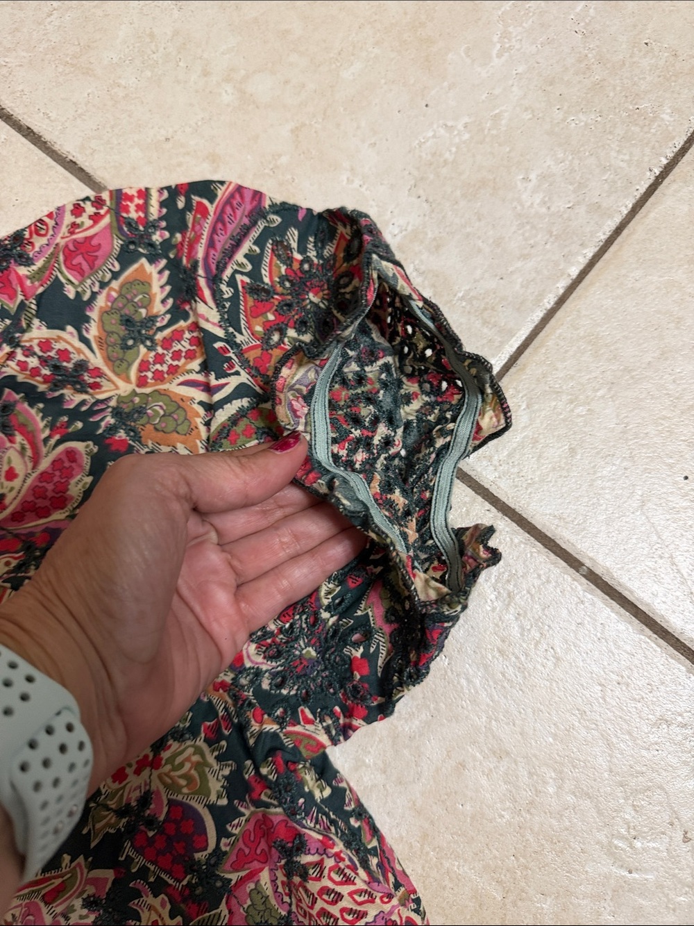 Jennifer & Grace Paisley Embroidered Puff Sleeve Top - Picture 5 of 6